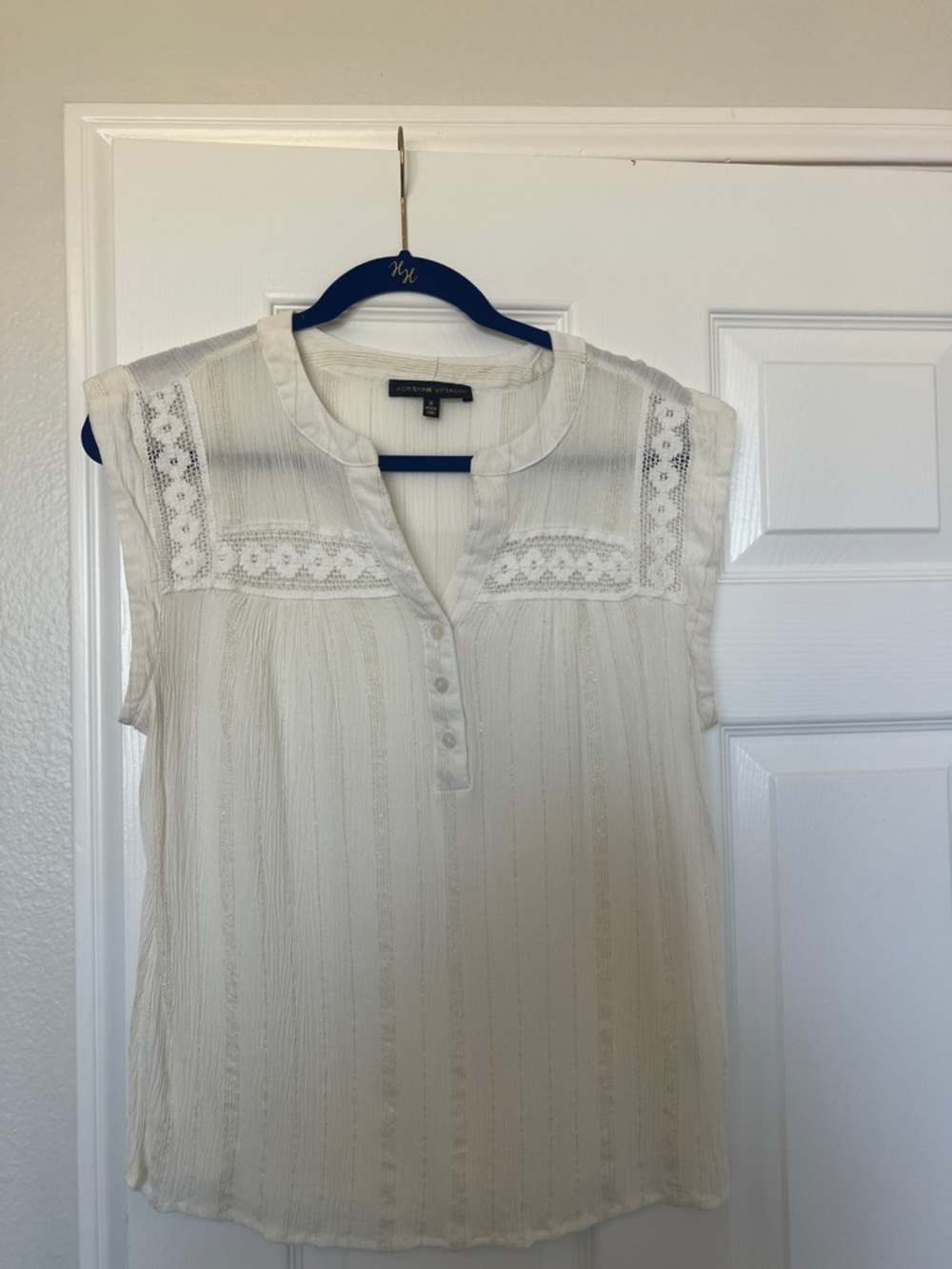 Adrienne Vittadini Cream Lace Yoke Sleeveless Top